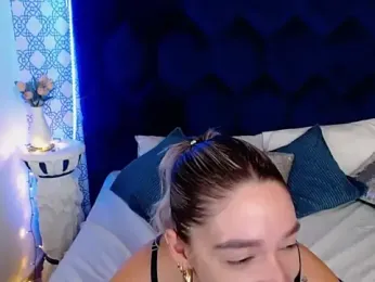 victoriaa_lee_ webcam model stream image