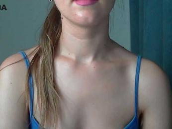 Lolakisss webcam model stream image