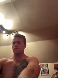 DILFiGuess1 webcam stripchat model stream image