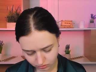 miki-ti webcam camsoda model stream image