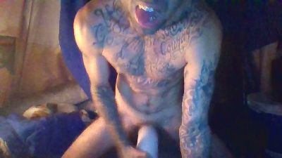 Prettyboytatted webcam model stream image