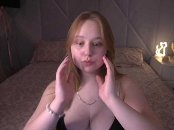 CrystallPaws webcam bongacams model stream image