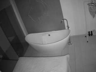 voyeurcam-casa-salsa-bathroom-5 webcam model stream image