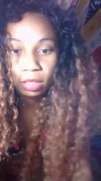 Rowane1 webcam model stream image