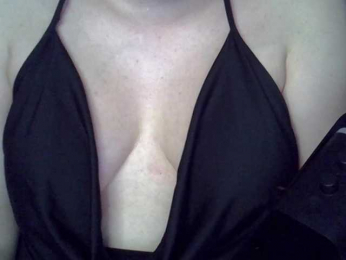 Anitaa webcam model stream image