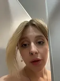 SiaLater webcam stripchat model stream image