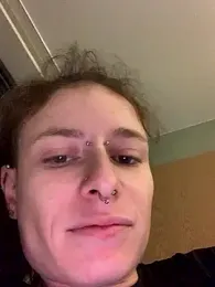 GoldenPussy1329 webcam stripchat model stream image