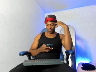 Itan Foxs webcam flirt4free model stream image