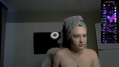 Holly_Molii webcam model stream image