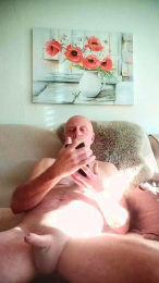 newmanbody webcam model stream image