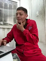 santiObrero webcam model stream image