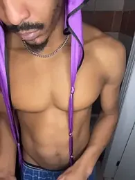 TRILLAHUNG webcam model stream image