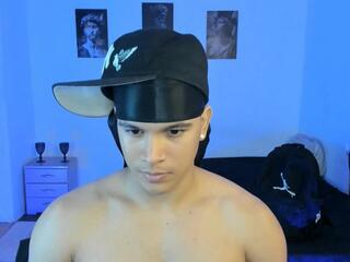 Damian Douglas webcam flirt4free model stream image