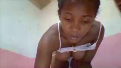 Herminah webcam model stream image