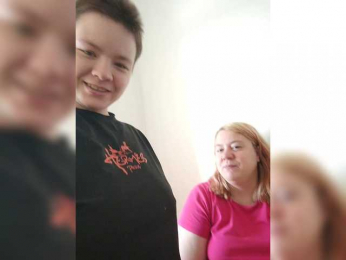 Alinazz webcam model stream image