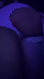 Yesi_r88 webcam model stream image