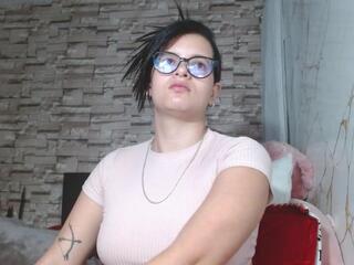 Mia Sain webcam model stream image