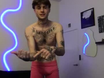 prettyboyszn webcam model stream image