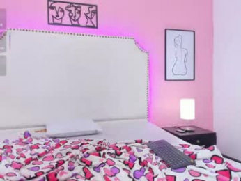 emma_whitee_ webcam model stream image