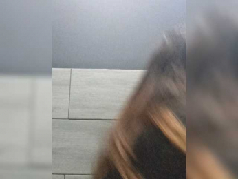 Erine9900 webcam bongacams model stream image