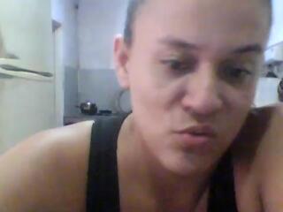 Canela Candy webcam model stream image