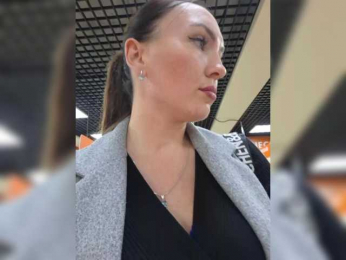 DIVORA webcam model stream image