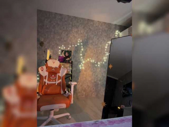 LolyMolly webcam model stream image