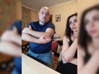 WikiBitch webcam model stream image