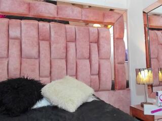 Melanie Paz webcam model stream image