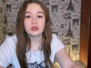 SaraKox webcam model stream image