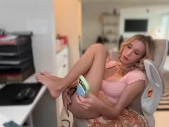 lanamadisondaily webcam model stream image