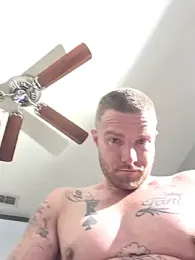 DadDDick925 webcam stripchat model stream image
