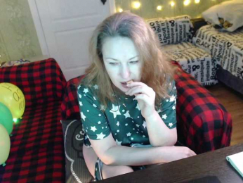 MeganIris webcam model stream image