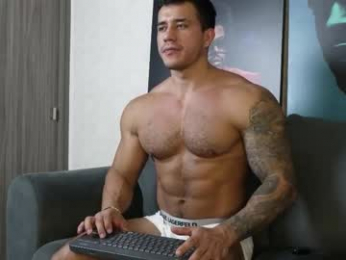 garret_alvin_ webcam model stream image