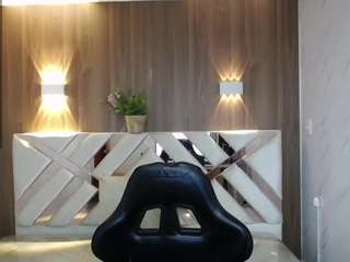 victoria-castillo-b webcam model stream image