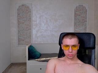 Kellen West webcam model stream image
