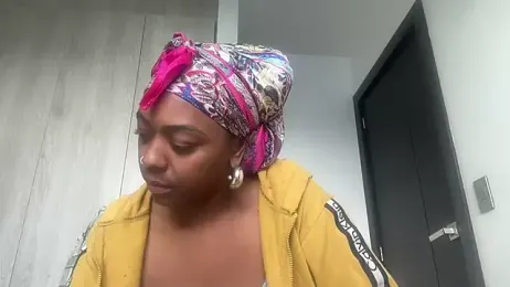 ChocolateCakeQueen webcam model stream image