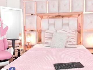 Carlee Jones webcam flirt4free model stream image