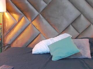 Sophia Loreen webcam model stream image