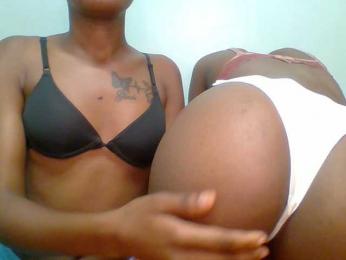 Sweet-loves webcam model stream image