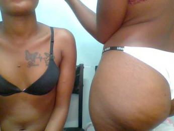Sweet-loves webcam model stream image
