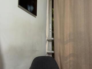 Braun Phillips webcam flirt4free model stream image