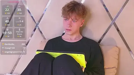 Paul_Holt webcam stripchat model stream image