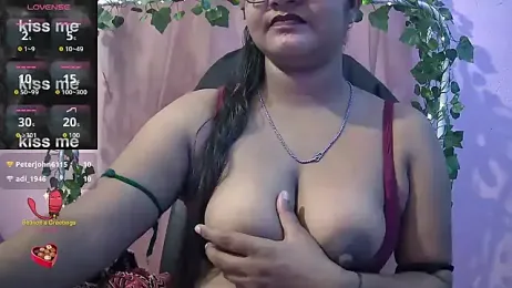 Pari-new webcam stripchat model stream image