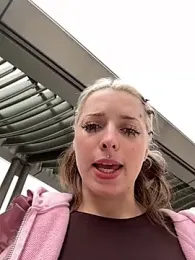 LoraaDoll webcam model stream image