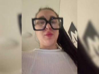 Twixxsex webcam model stream image