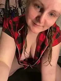 GingerSnap33 webcam model stream image