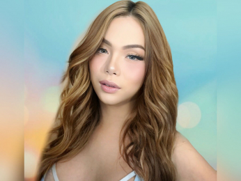 HolyAngelica webcam model stream image