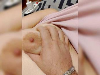 Milfa18mm webcam model stream image