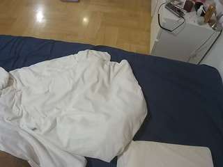 voyeurcam-julmodels-greybed-2 webcam model stream image